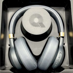 JBL Over-Ear Headphones Quincy Edition